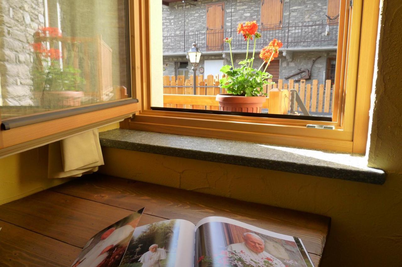 Relais Du Paradis Chambres D'Hotes Introd Buitenkant foto